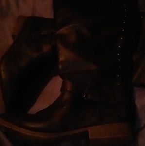 Black riding boots